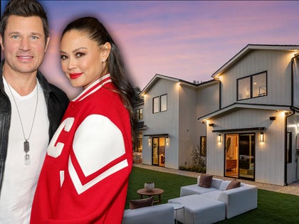 0623-Nick-Vanessa-Lachey-Selling-Encino-Home-PRIMARY