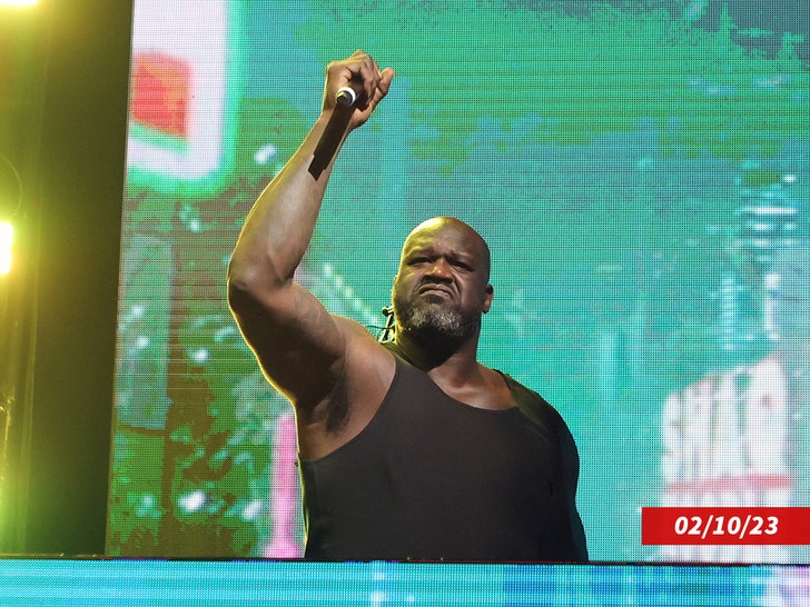 shaq-sub-getty-2