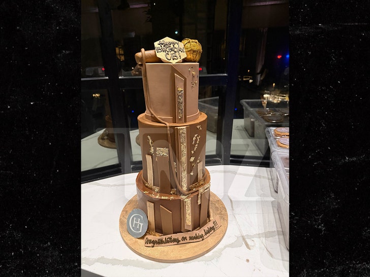 chris brown birthday cake handout 1
