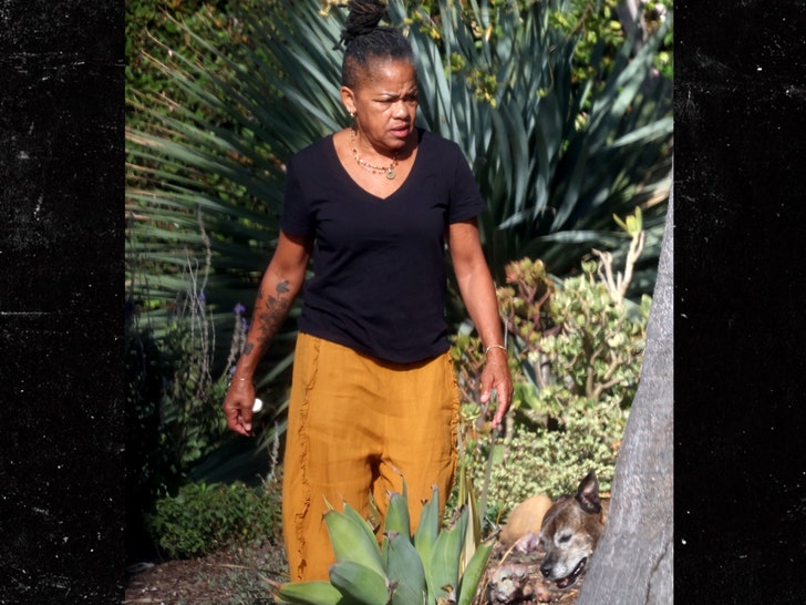 Doria Ragland Spotted at Los Angeles Backgrid