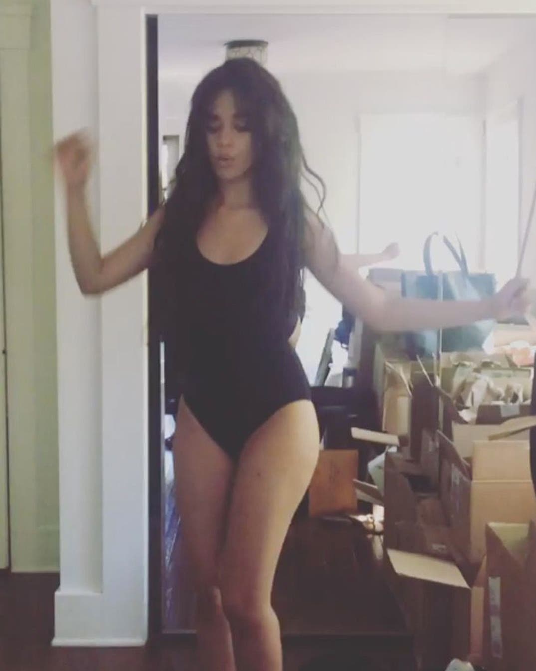 camila-camebello-hot-shots-01