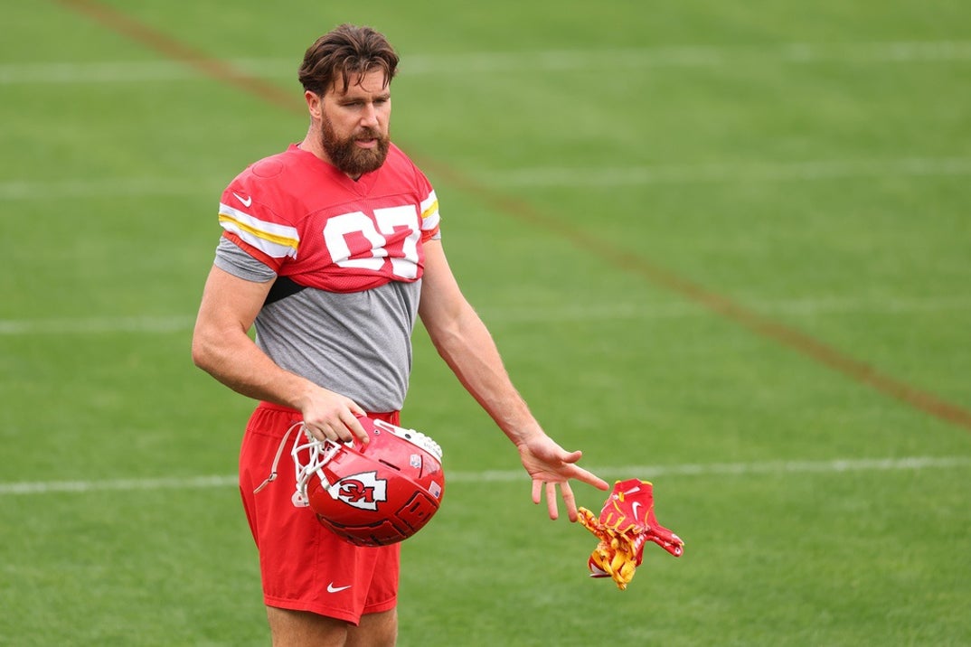 Travis Kelce On The Field 24