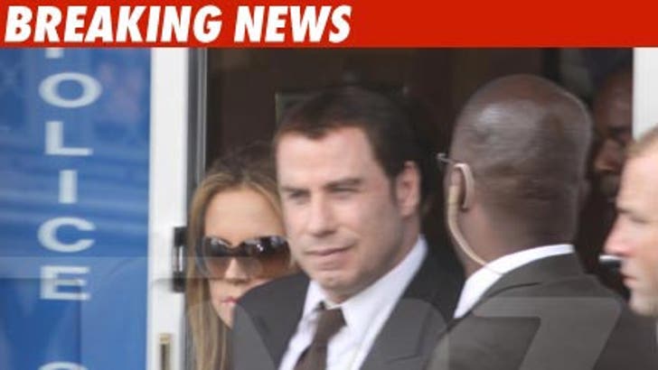 0930_travolta_bn_wm