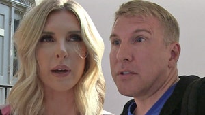 Lindsie Chrisley Retreats to Wilderness for Christmas Amid Todd Drama