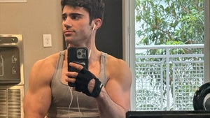 0424-max-ehrich-stars-breaking-a-sweat-primary_720