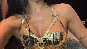 0908-dua-lipa-corset-guess-who-primary_720