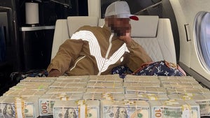 1105-Floyd-Mayweather-Stars-With-Cash-Money-Guess-Who-hero