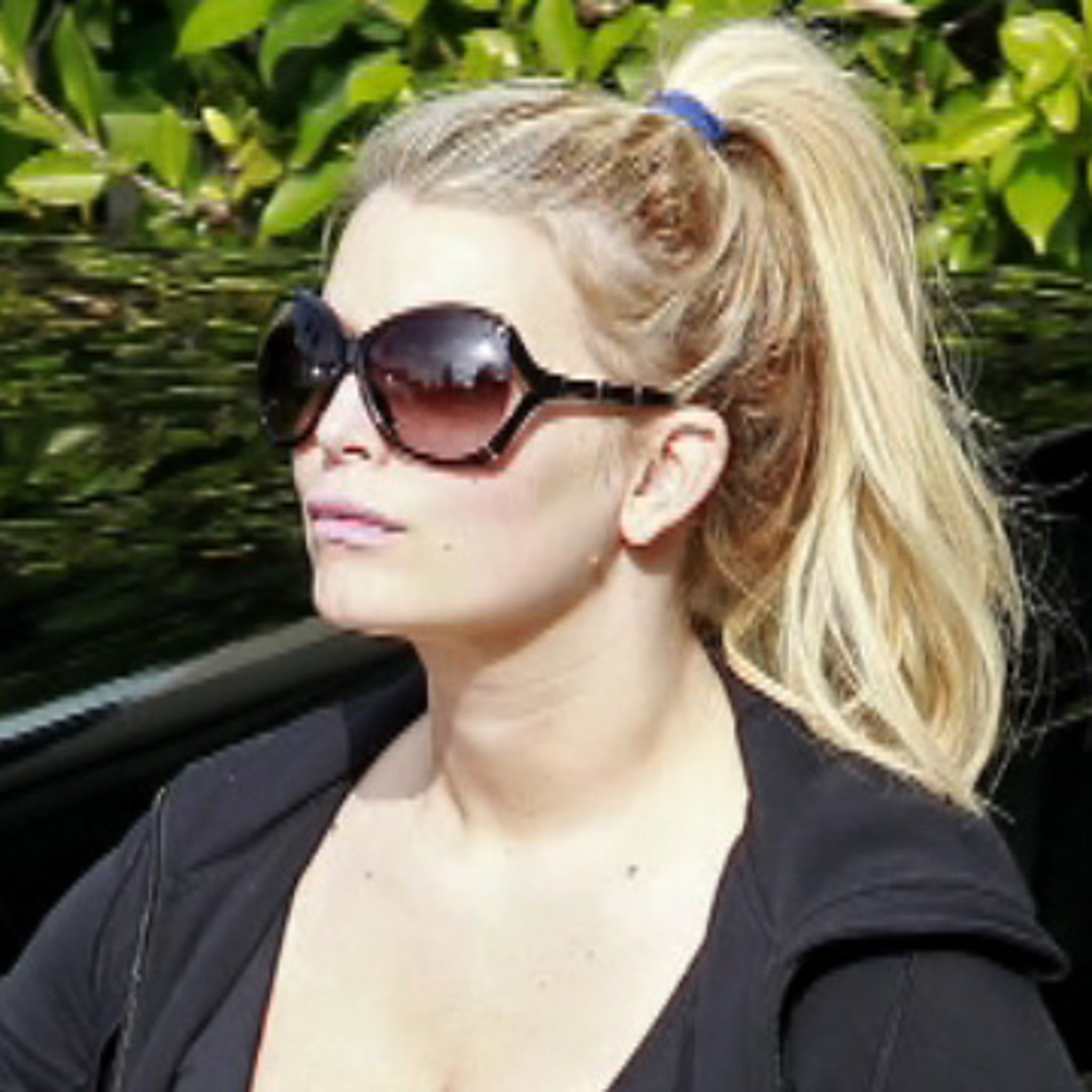 Jessica Simpson Pregnant -- Mom Boobs are Back!