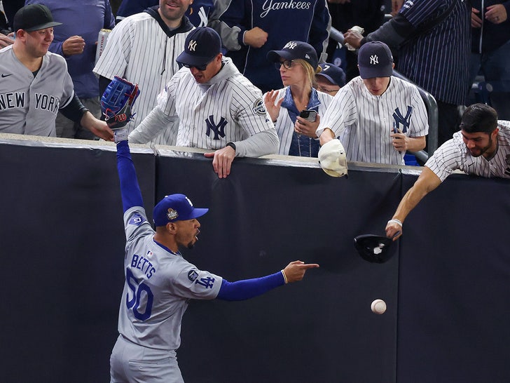 mookie betts fans steal ball