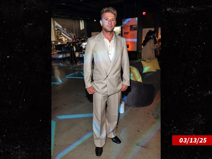 Ryan Phillippe Surat Al-Charip