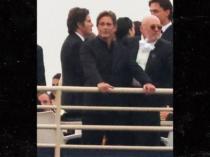 rob-lowe-backgrid-1