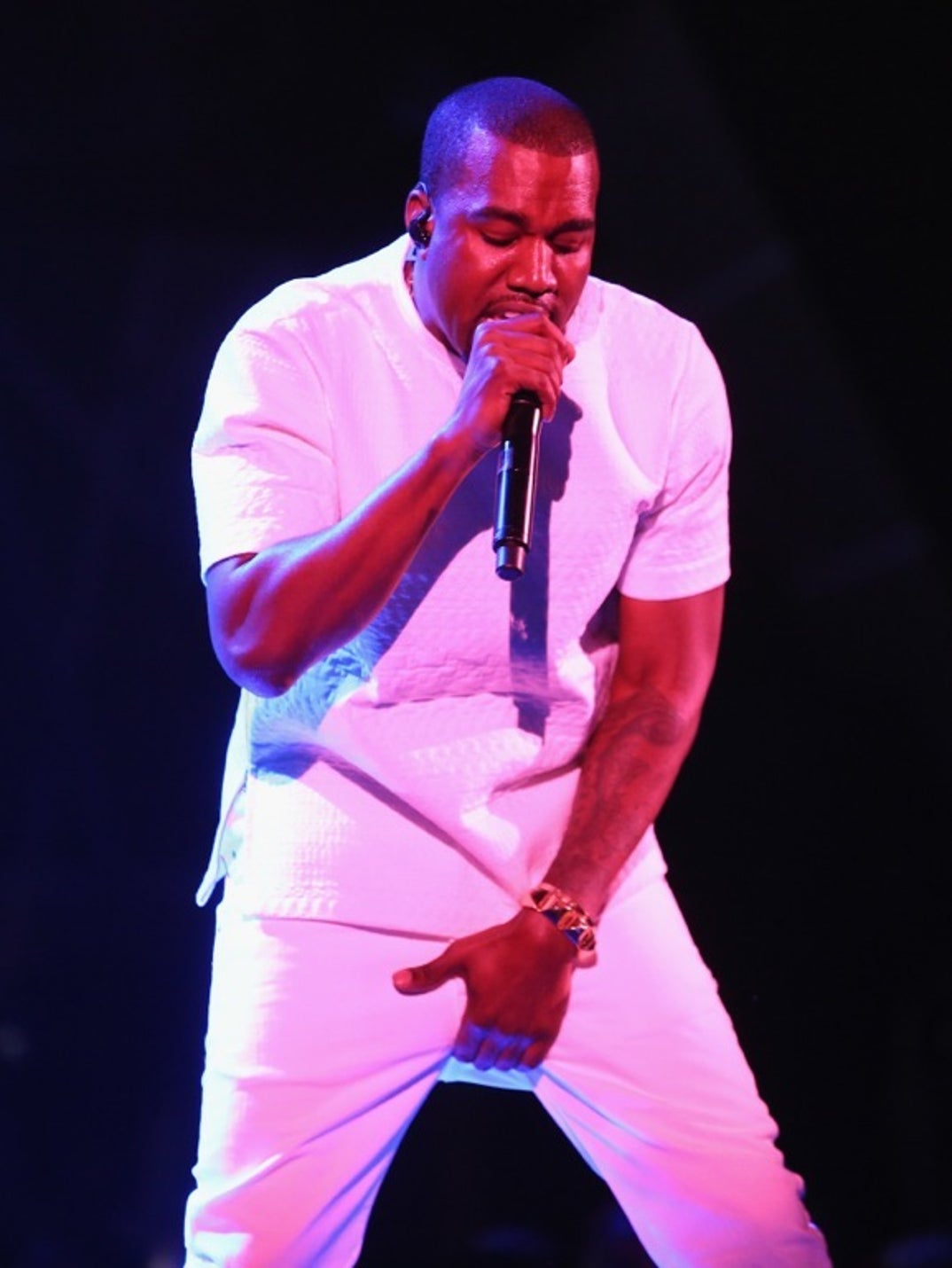 1027_kanye_performance_photos_18