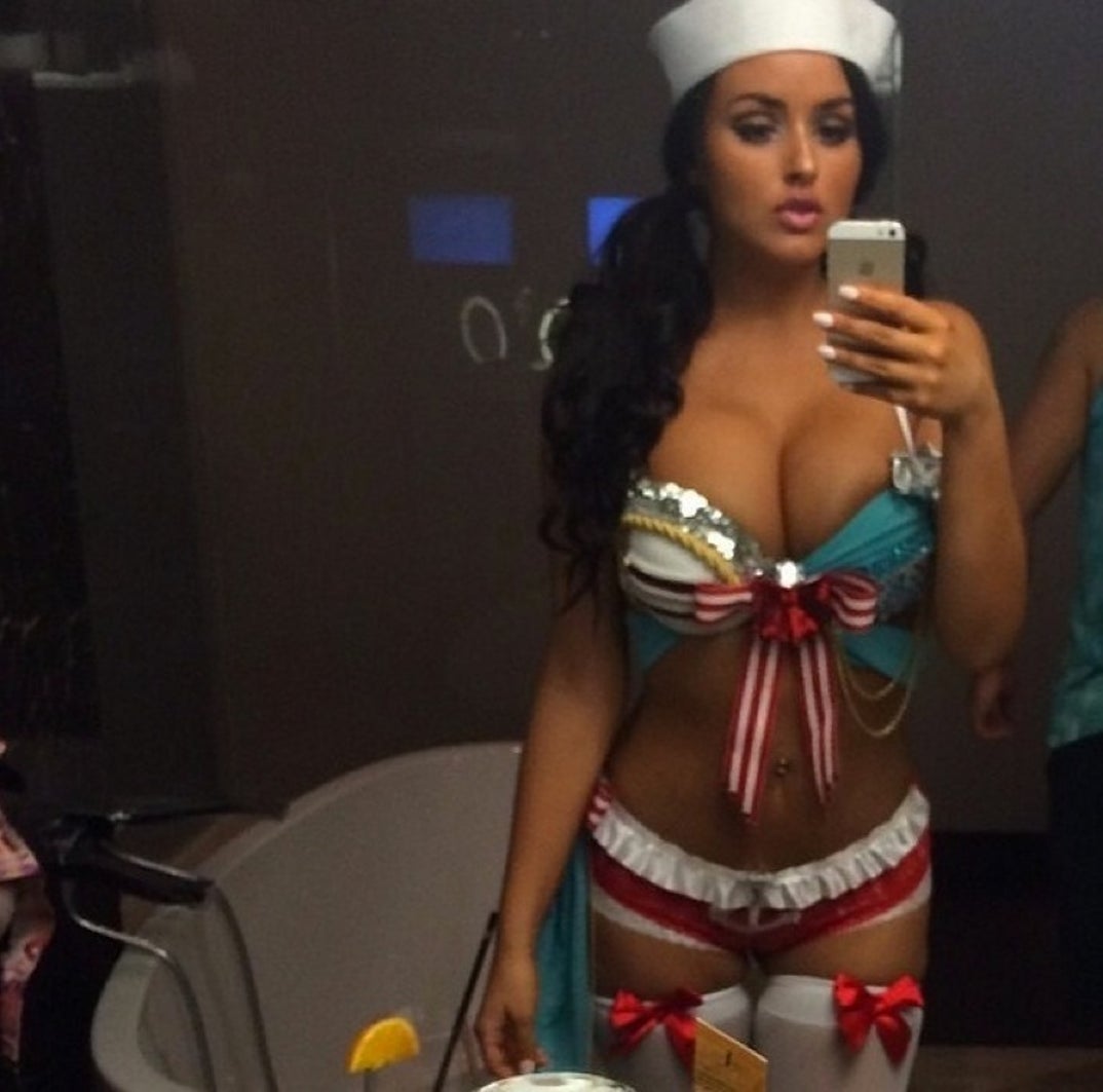 0213_abigail_ratchford_insta09