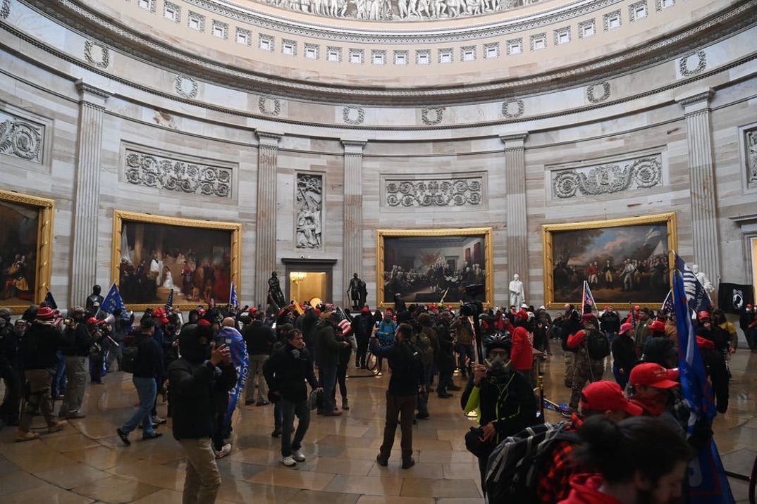 Pro-Trump Protesters Storm U.S. Capitol Photos 3 3