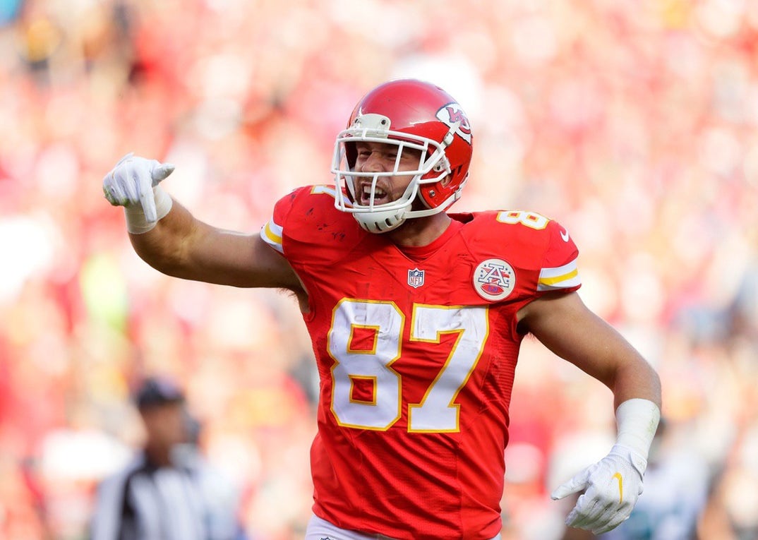Travis Kelce On The Field 5