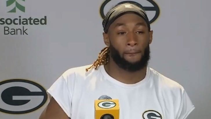 Aaron Jones Continuing To Wear Father's Ashes After Jersey Gets Custom  Pocket