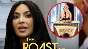 Kim Kardashian abucheada sin piedad en el roast de Tom Brady