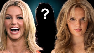 Britney-Spears-Kylie-Schultz-desktop-2
