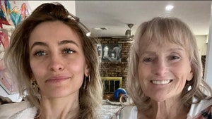 paris jackson and mom insta 1
