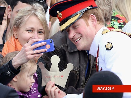 1207-royal-selfies-photos-primary