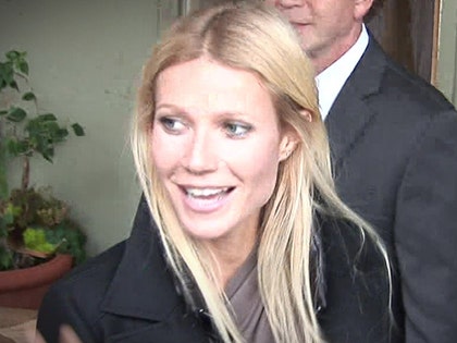 0830-Gwyneth-Paltrow-tmz-01