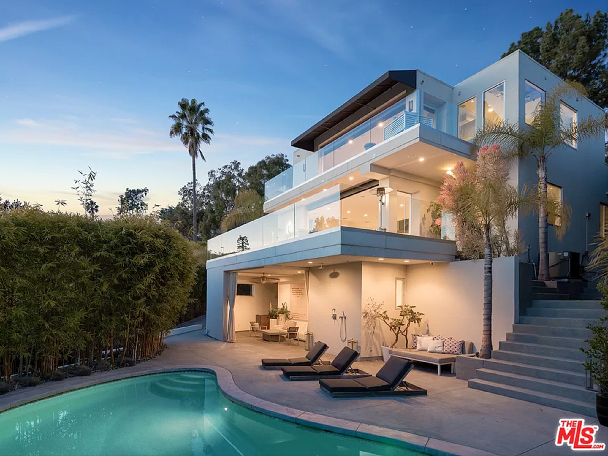 Harry Styles' Former Los Angeles Home Listed for $8 Million – The Hollywood  Reporter