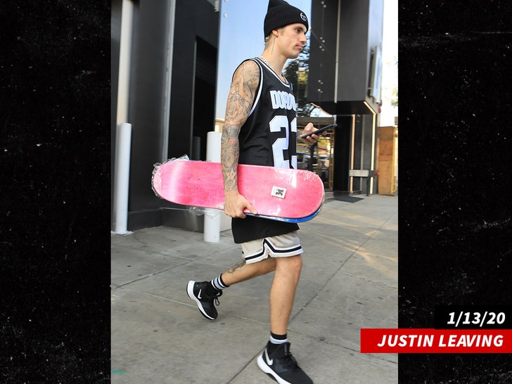 0117 justin bieber LEAVINGbackgrid