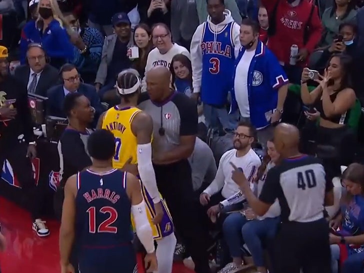 Carmelo Anthony Gets In Altercation With Fans After He Says He Was Called 'Boy'.jpg
