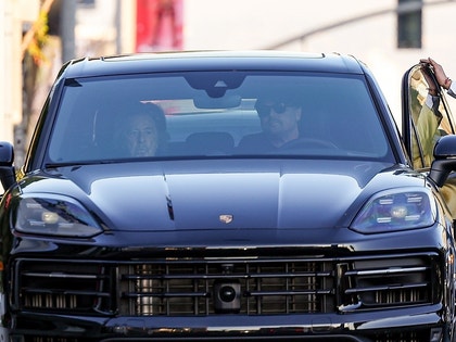 Leonardo DiCaprio And Al Pacino Los Angeles Lunch Photos 0006