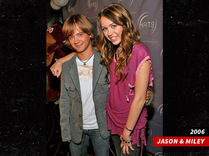 Jason Earles miley cyrus sub getty 1