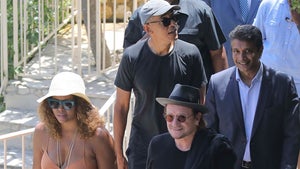 The Obamas Hang Out with U2 in France as Dream Vacation Continues