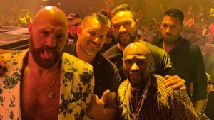 Tyson Fury Hits Vegas Club with Floyd Mayweather, Ric Flair