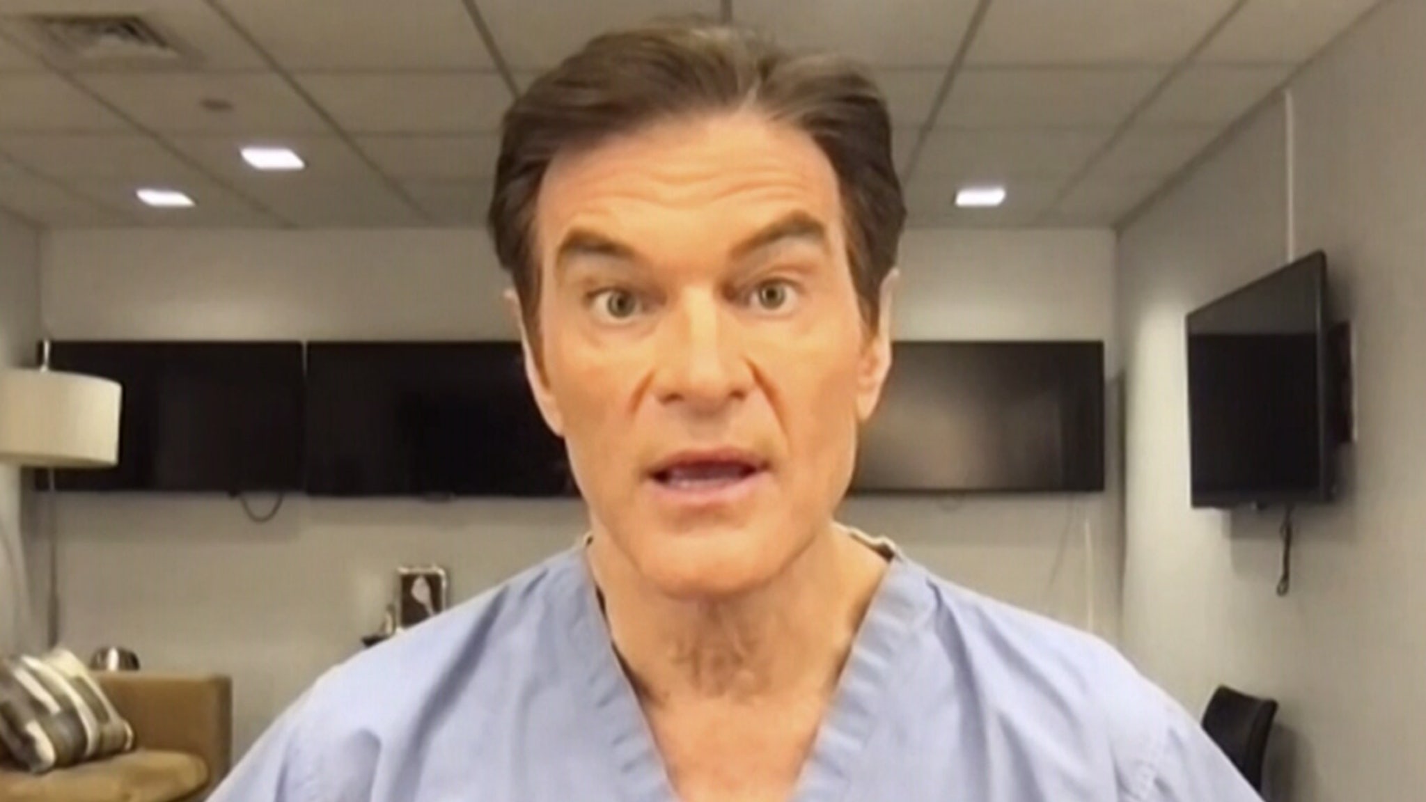 Dr. Oz saves the man’s life at Newark Airport after he collapsed