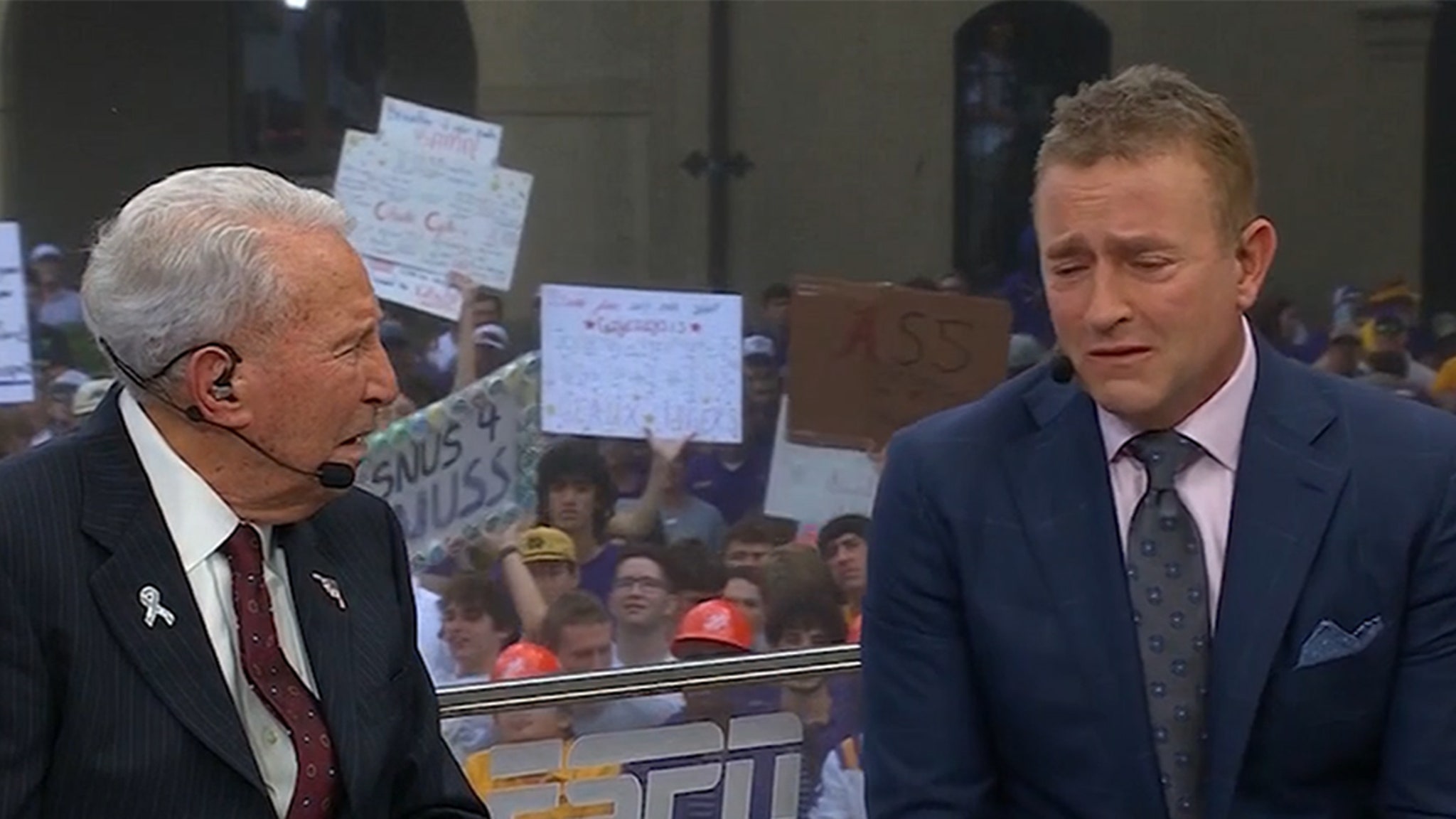 Kirk Herbstreit Breaks Down Over Dog’s Death on ‘College GameDay’