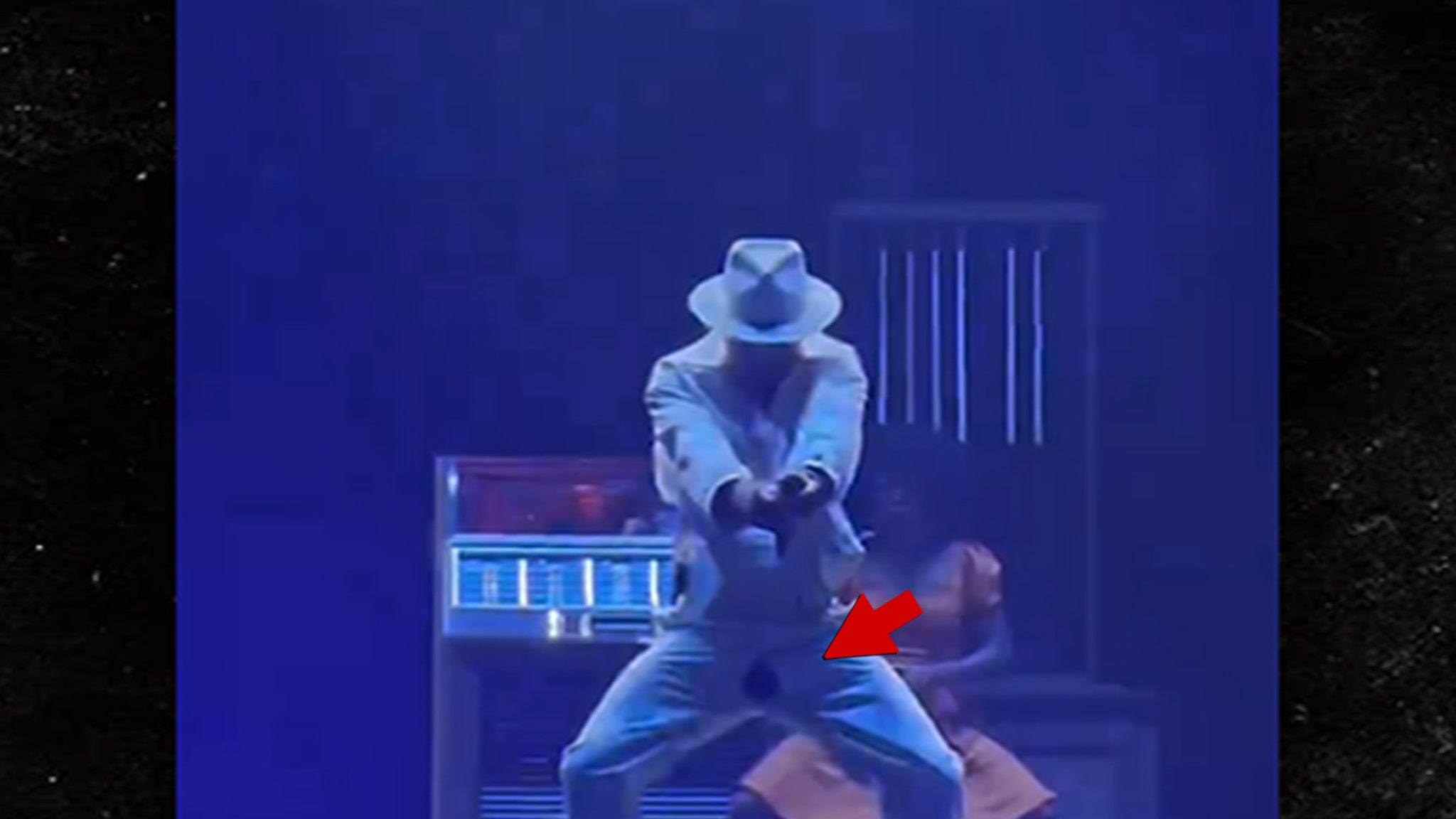 Singer Rauw Alejandro's Pants Split Open Onstage Mid-Performance, on Video
