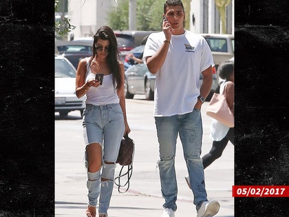 0503_Kourtney_Kardashian_Younes_Bendjima_BACKGRID