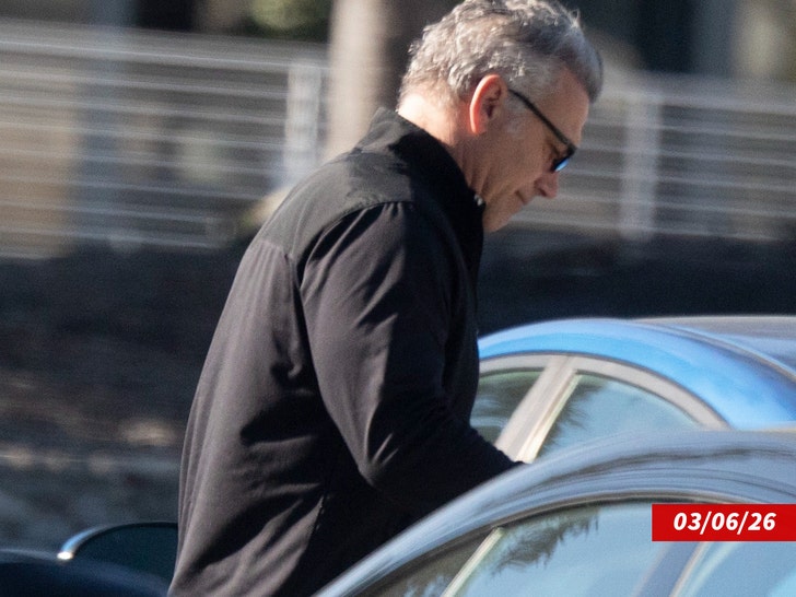 Michael Bergin visto no backgrid de Los Angeles