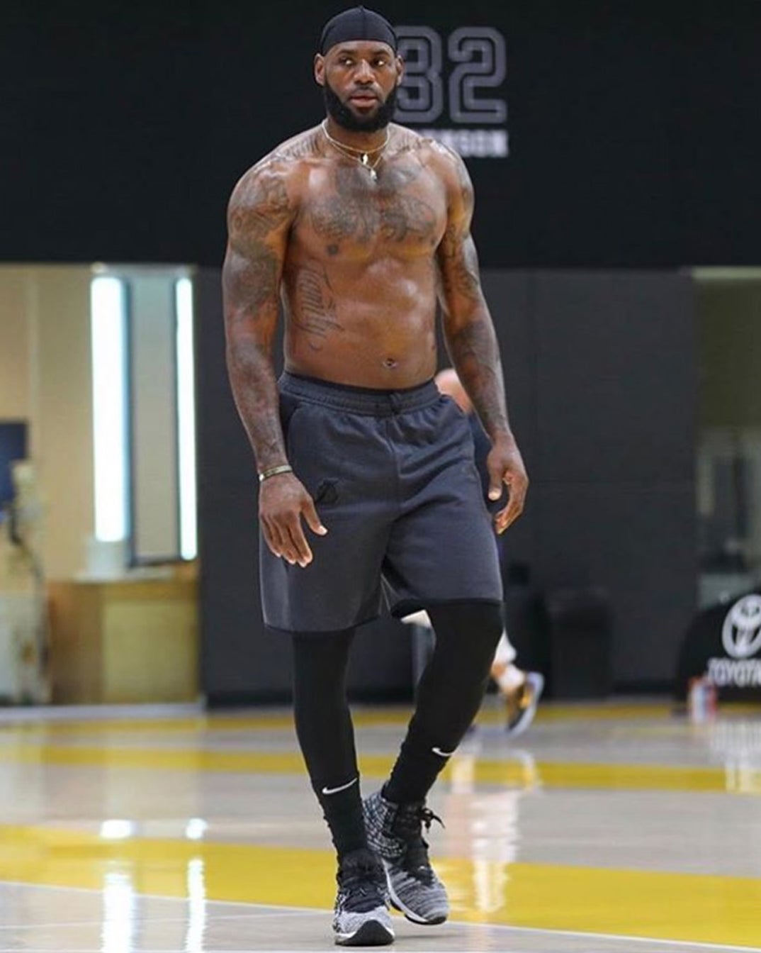 lebron james no shirt