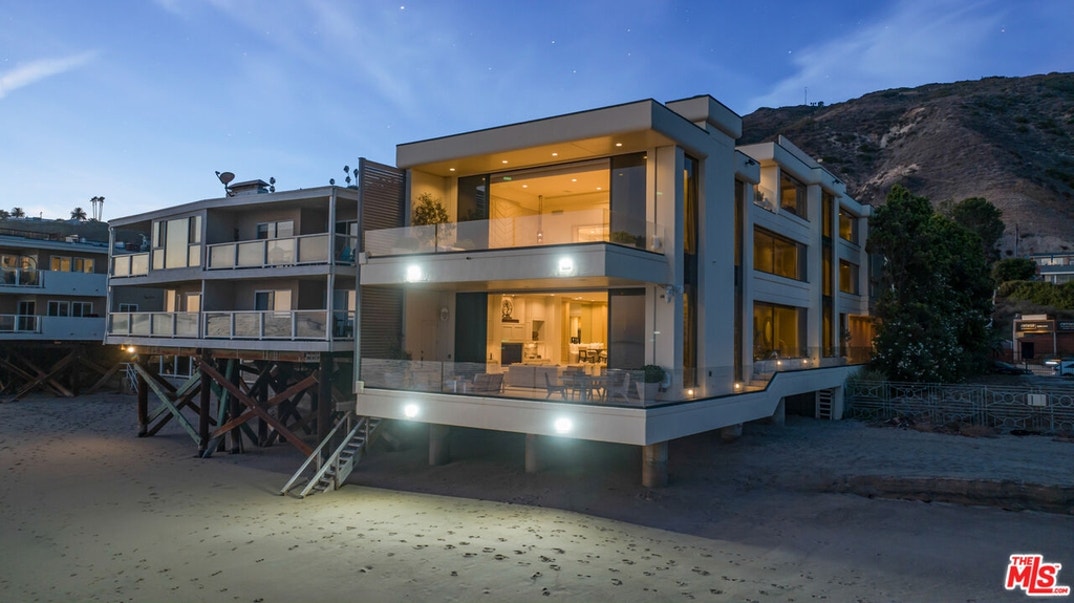 Dr Dre Beach House 13