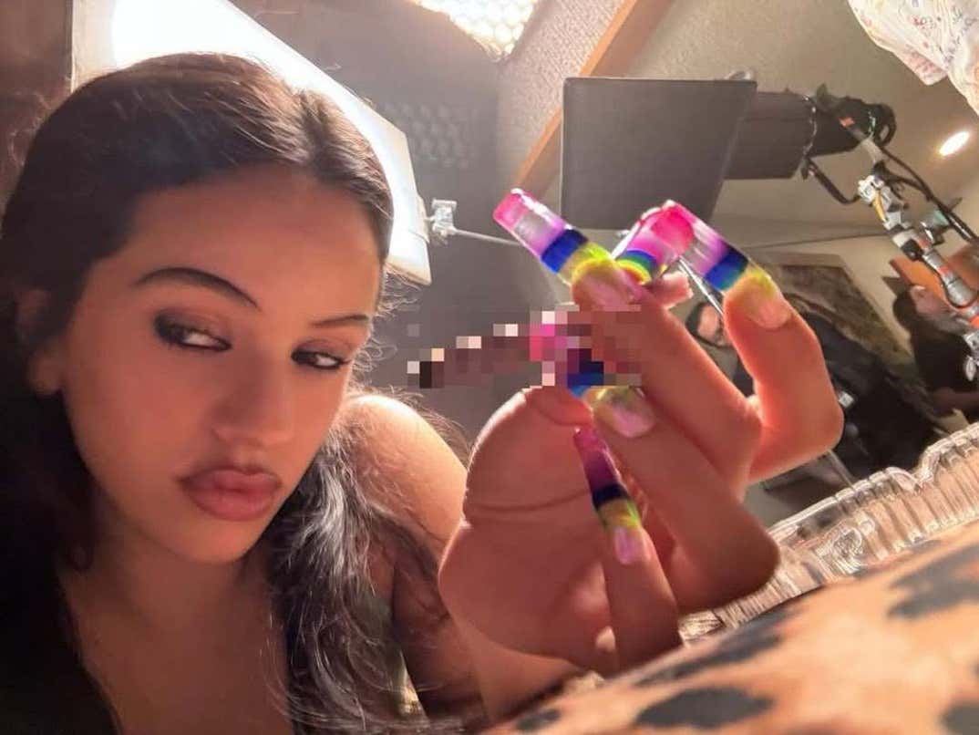 Euphoria Behind The Scenes 7