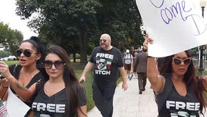 'Jersey Shore' Girls Picket for Release of 'The Situation' in D.C.