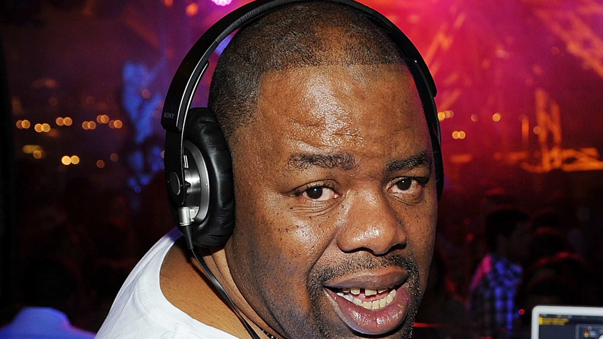 Друзья рэперы. Biz Markie. Biz Markie just a friend. Veteran Rapper biz Markie dies at 57 - p.m. News. Biz Markie comedy Rap.