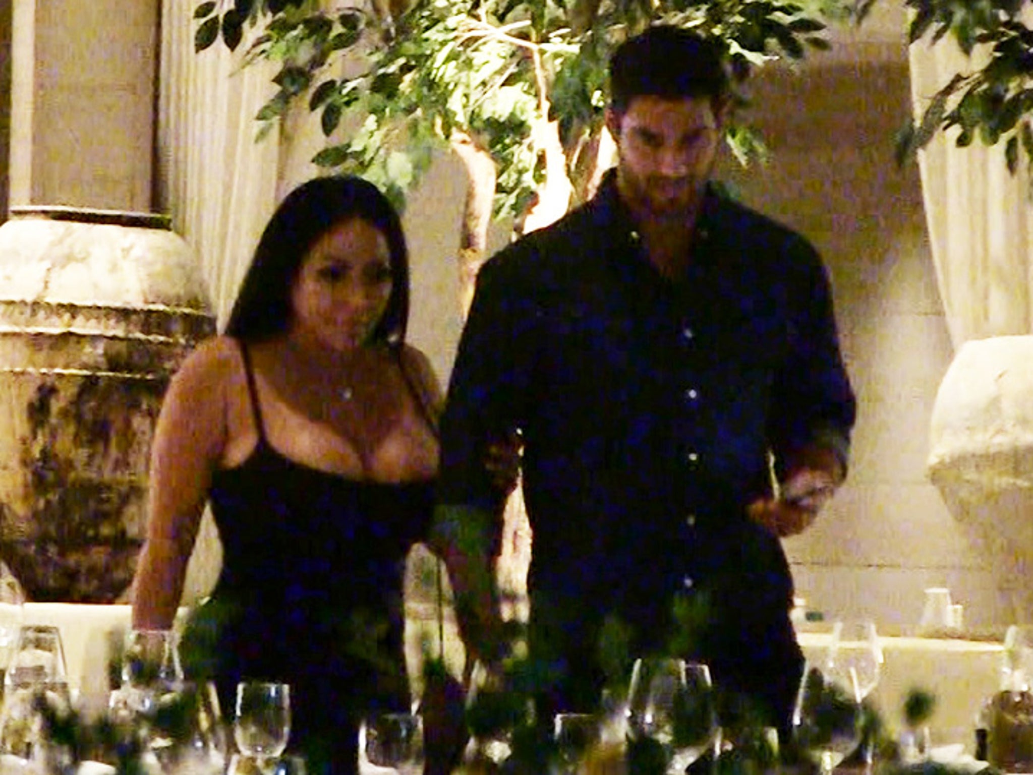 Champange Black Old Porn Stars - Jimmy Garoppolo Takes Huge Porn Star Kiara Mia On Bev Hills Date