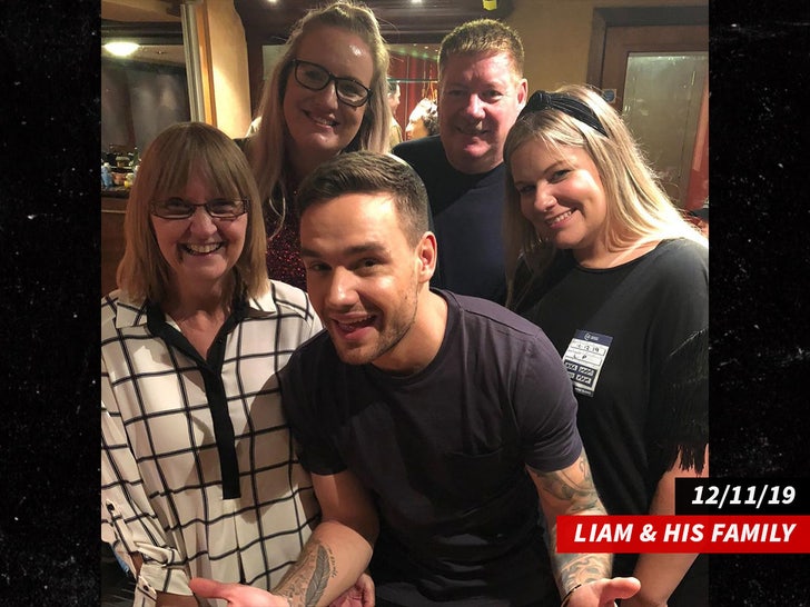 Liam Payne with family