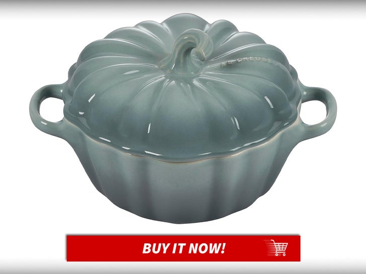 Le-Creuset-Stoneware-Figural-Pumpkin-Petit-Cocotte-Holiday-Baking-MAIN