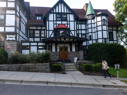cornell chi phi getty 1