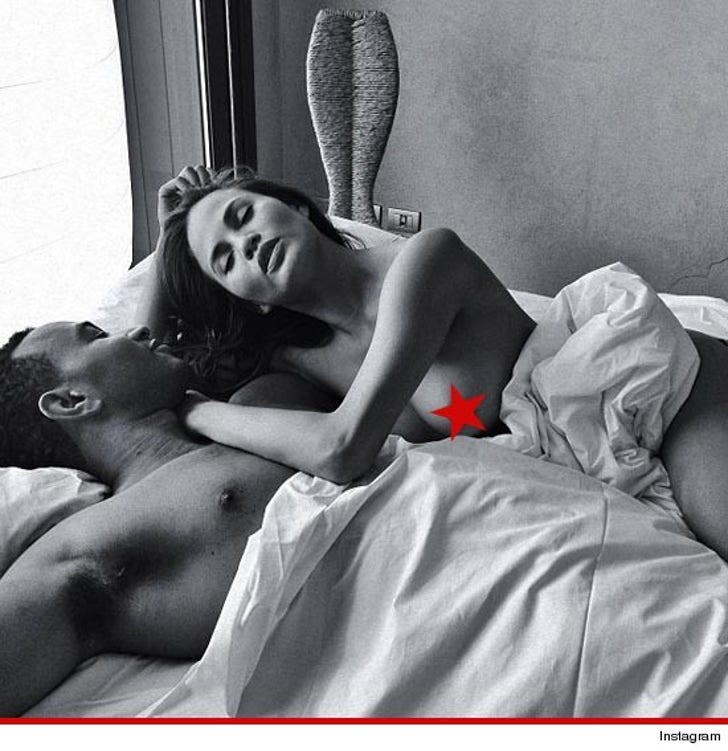 Sports Illustrated' Model Chrissy Teigen -- Topless Pic Surfaces with :: 0912-john-legend-4