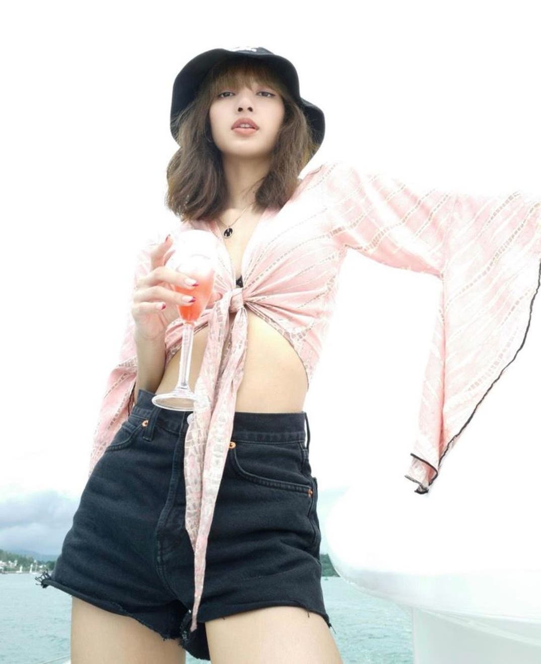 Lisas-hot-shots-photos-11