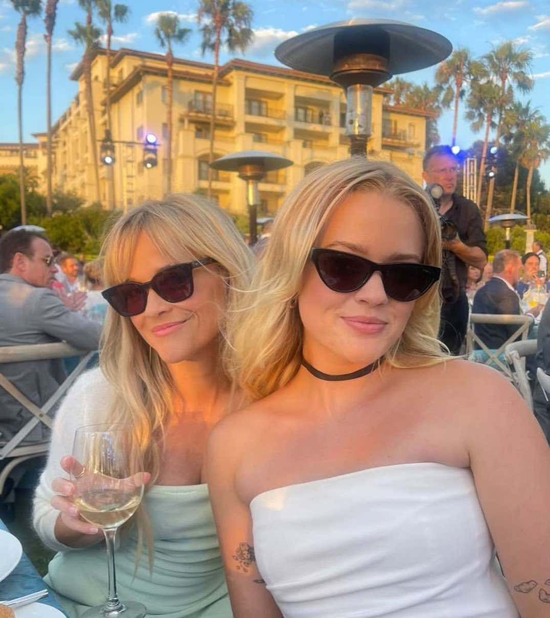 Reese Witherspoon and Ava Phillippe