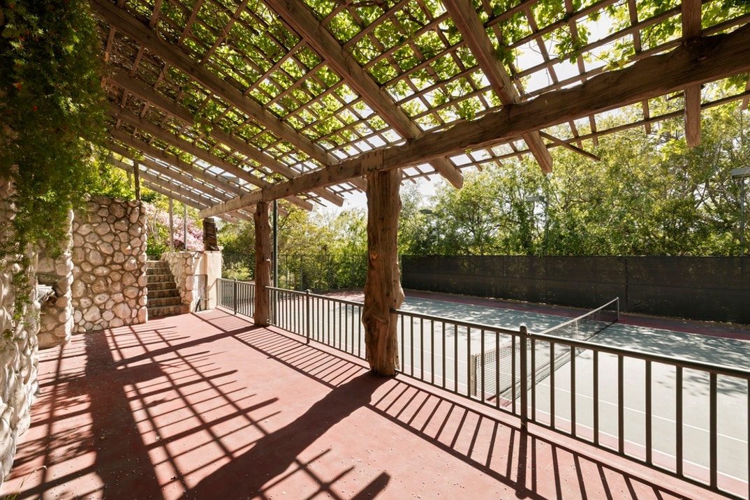 Jean Harlow Estate 16